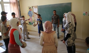 УНИЦЕФ: Няма училища за 40% от децата в Сирия