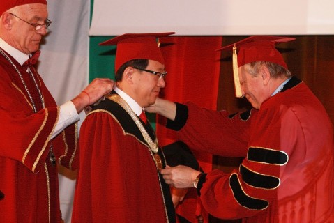 poslanik_korea_honoris_kauza_ban_blindspot_02
