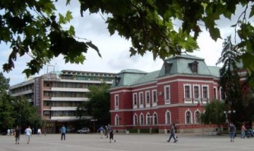 Деца от Кюстендил правят слънчеви часовници