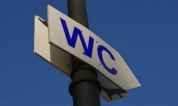 Родители искат по-чисти тоалетни в училище