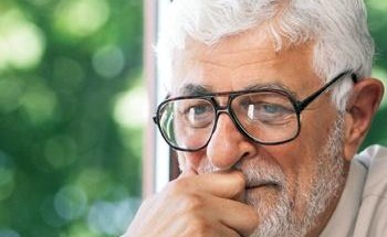 4 пъти номиниран за Нобелова награда учен пристига в България