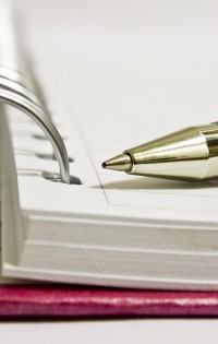 В кой от редовете НЕ е допусната правописна грешка?