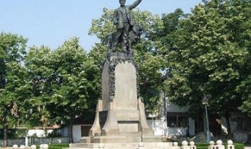 Карлово чества 137 години от освобождението си