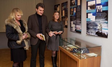 Нона Йотова реабилитира Багряна в делото Вапцаров на премиерата на „Обич безумна и свята“