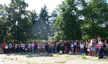 „Аз съм българче“ огласи двора на ПГРТО в Плевен