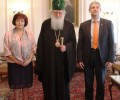 Наесен учители в детски градини и основни класове ще учат религия