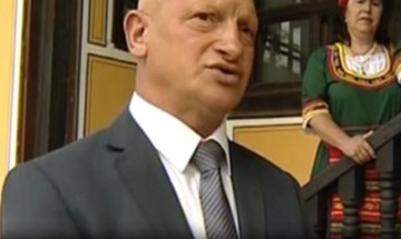 Кметът на Копривщица забрани чалгата